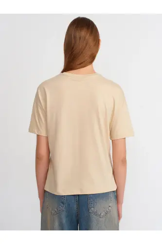 3683 Bisiklet Yaka Basic T-shirt-a.bej-A.Bej - DILVIN (1)
