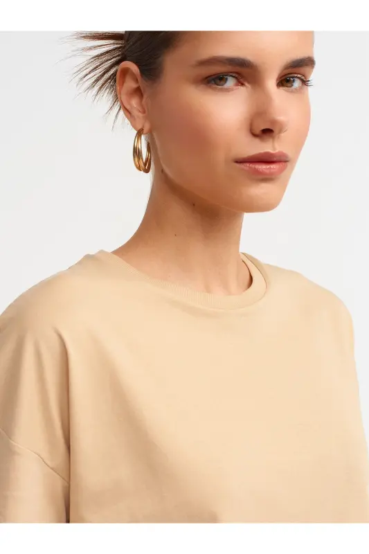 3683 Bisiklet Yaka Basic T-shirt-bej-BEJ - DILVIN