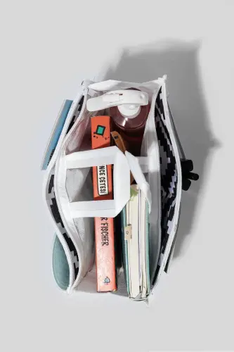 5 Bölmeli Beyaz - Siyah Desenli Bakım Seyahat Makyaj Kozmetik Organizer Çanta-Siyah - 3