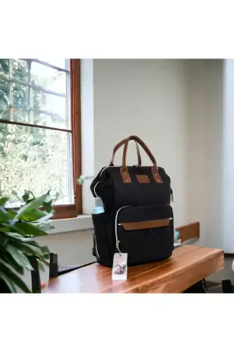 5-Piece Newborn Set (10-PIECE HOSPITAL OUTFIT, NOUGAT SWADDLE, CHANGING MAT, BABY CARE SHOULDER AND BACKPACK) - Black - 3