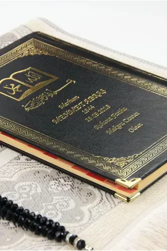 50 штук - Книга Ясин в твердом переплете с именной печатью - Молитвенный коврик - Кристаллические четки - Исламские подарки - Черный - 3