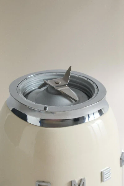 50s Style Cream Personal Blender - 4