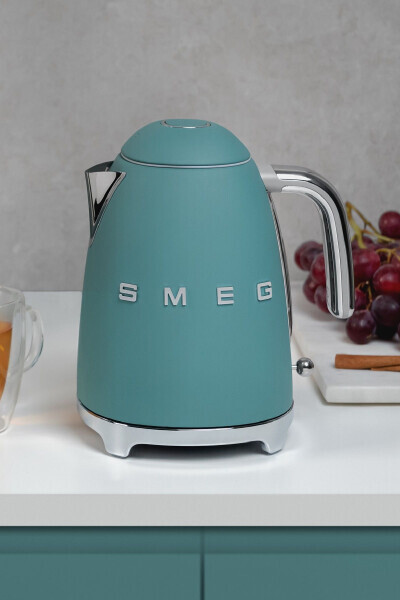 50s Style Emerald Green Kettle Special Edition - SMEG