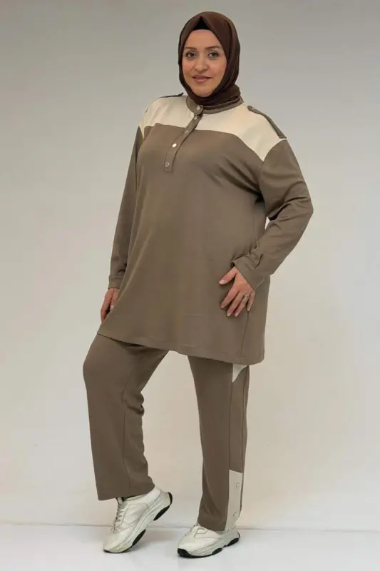 57042 Büyük Beden Yarım Patlı Çıtçıtlı Modal Pantolonlu Takım - Vizon - 1