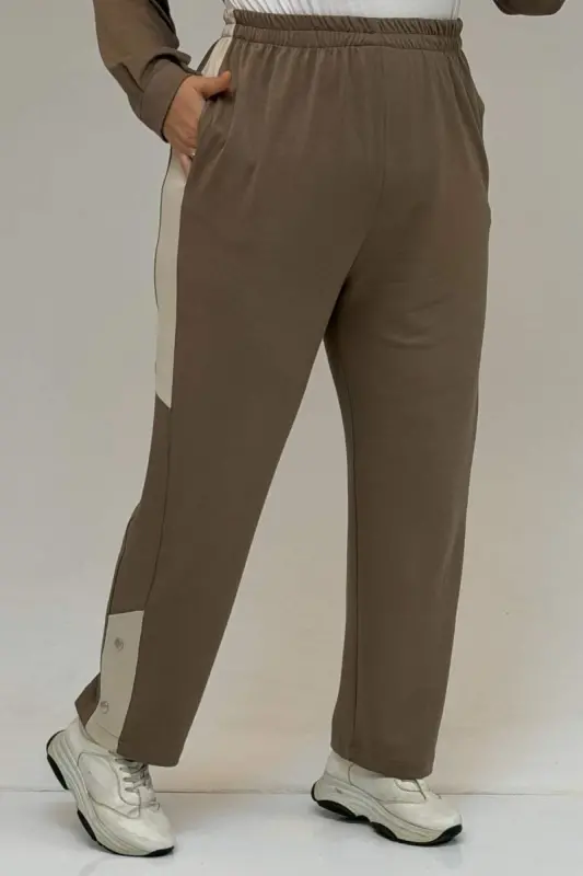 57042 Büyük Beden Yarım Patlı Çıtçıtlı Modal Pantolonlu Takım - Vizon - 3