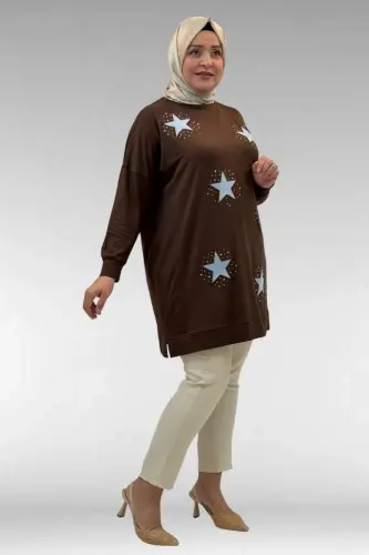 58013 Büyük Beden Önü Yıldız Ve Taş Detaylı Penye Tunik - Kahve - 3
