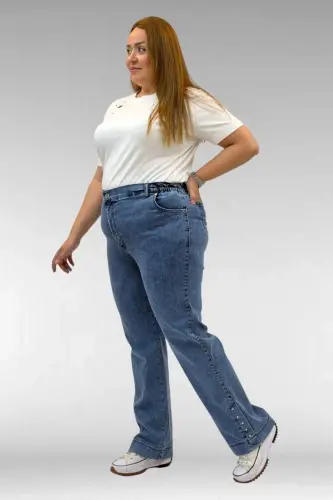 59024 Büyük Beden Paçasında Taş Detaylı Kot Pantolon - Mavi - BÜYÜKBEDENIZ (1)