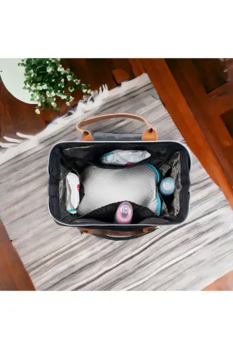 6-PIECE BABY BIRTH SET (HOSPITAL EXIT, MOTHER & BABY CARE SHOULDER AND BACKPACK, BLANKET, SOCKS AND HANDKERCHIEF) - GREY-BLACK-YELLOW - 4