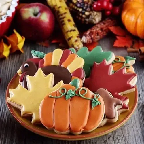 6 Pieces Thanksgiving Cookie Cutters, Fall Themed Holiday Cookie Cutter Shapes of Pumpkin,Maple Leaves,Oak Leaves,Turkey,Squirrel,and Acorn Cookie Cutters with Decorating Instructions - 6