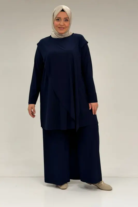 67004 Büyük Beden Önü Ve Arkası Pelerin Detaylı Sandy Pantolonlu Takım - Lacivert - 2