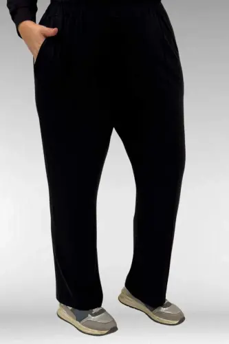 67014 Büyük Beden Parçalı Yakalı Fermuarlı Pantolonlu Penye Takım - Siyah - 3