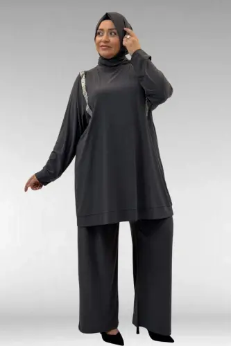 67022 Büyük Beden Omzu Taş Detaylı Sandy Pantolonlu Takım - Antrasit - 3