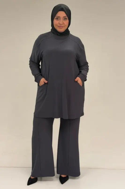 67031 Büyük Beden Yanları Cep Detaylı Pantolonlu Sandy Takım - Antrasit - BÜYÜKBEDENIZ