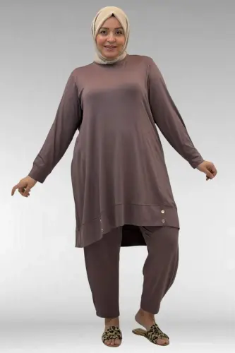 67041 Büyük Beden Düğme Detaylı Penye Pantolonlu Takım - Vizon - 1