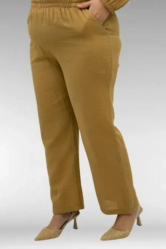 67044 Büyük Beden Asimetrik Kesim Pantolonlu Müslin Takım - Bisküvi - 3