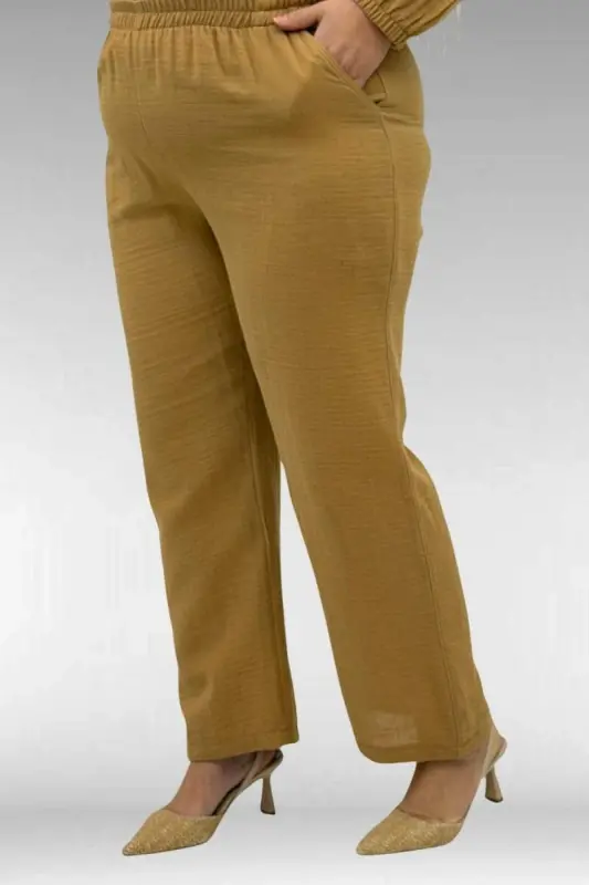 67044 Büyük Beden Asimetrik Kesim Pantolonlu Müslin Takım - Bisküvi - 3