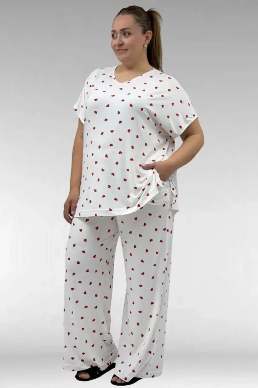 67802 Büyük Beden Yanı Yırtmaçlı Milan Pijama Takımı - Kırmızı Kalp Desenli - 2