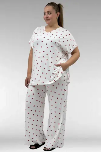 67802 Büyük Beden Yanı Yırtmaçlı Milan Pijama Takımı - Kırmızı Kalp Desenli - BÜYÜKBEDENIZ (1)