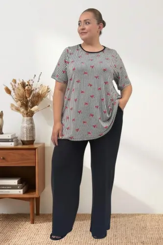 67809 Büyük Beden Üstü Desenli Kombinli Milan-Modal Pijama Takımı - Kırmızı Kurdele Desenli - BÜYÜKBEDENIZ (1)