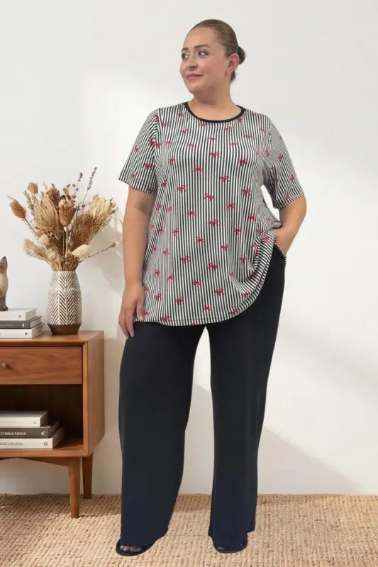 67809 Büyük Beden Üstü Desenli Kombinli Milan-Modal Pijama Takımı - Kırmızı Kurdele Desenli - 2