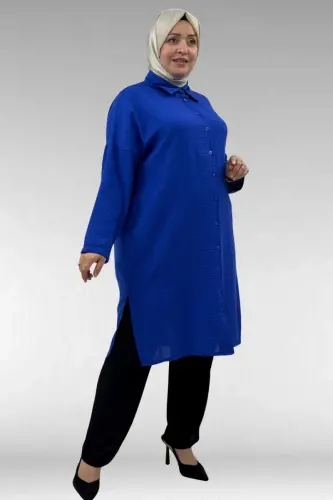 68038 Büyük Beden Boydan Düğmeli Keten Tunik - Saks - BÜYÜKBEDENIZ (1)
