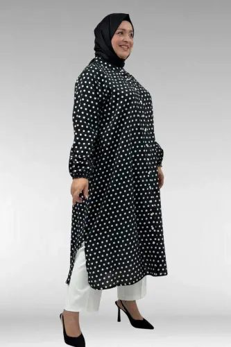 68046 Büyük Beden Hakim Yaka Boydan Düğmeli Mango Tunik - Siyah Puantiyeli - BÜYÜKBEDENIZ (1)