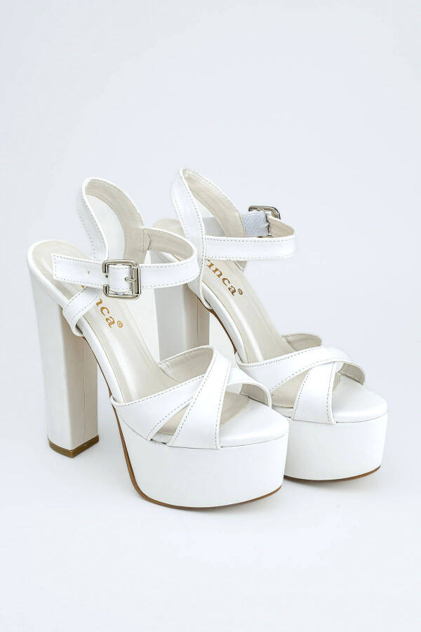 7-9600 16cm Thick Heel White Bridal Shoes - 4