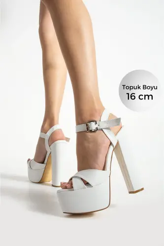 7-9600 16cm Thick Heel White Bridal Shoes 