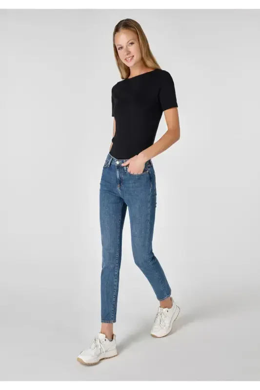 703 Carla Mid-Rise Slim Fit Straight Leg Women's Blue Jeans - 3