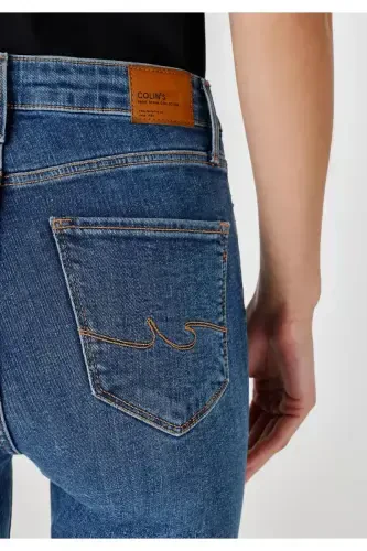 703 Carla Mid-Rise Slim Fit Straight Leg Women's Blue Jeans - 6