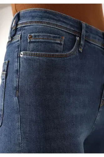 Slim Fit Orta Bel Düz Paça Kadın Denim Jean Pantolon - 5