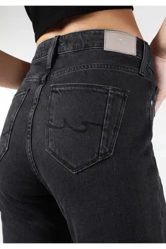 Slim Fit Orta Bel Düz Paça Kadın Siyah Jean Pantolon - 6