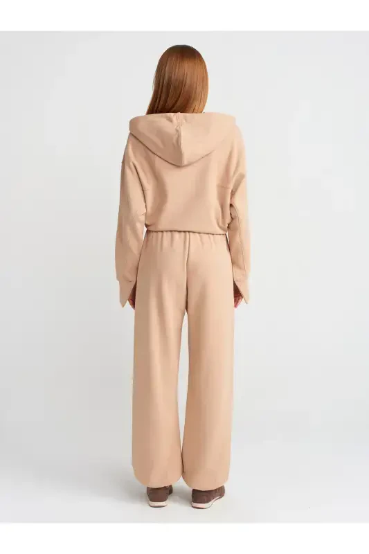 70458 Basic Jogger Pants-Camel-Camel - 2