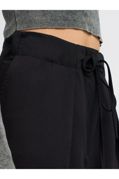 71231 Jiyda tafsilotli shim - Qora - 11