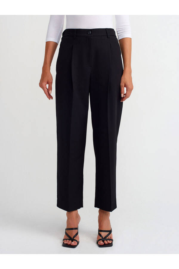 71523 Mid-Rise Pants - Black - 10