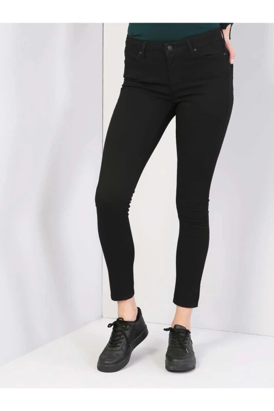759 Lara Mid Rise Skinny Super Slim Fit Black Women's Jeans - 1