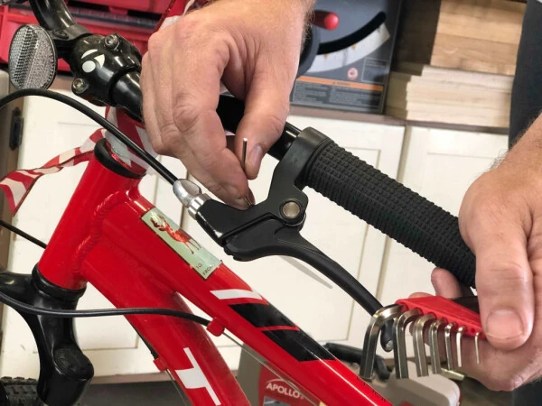 79 qismli ko'p maqsadli asboblar to'plami - DT9411 - 11