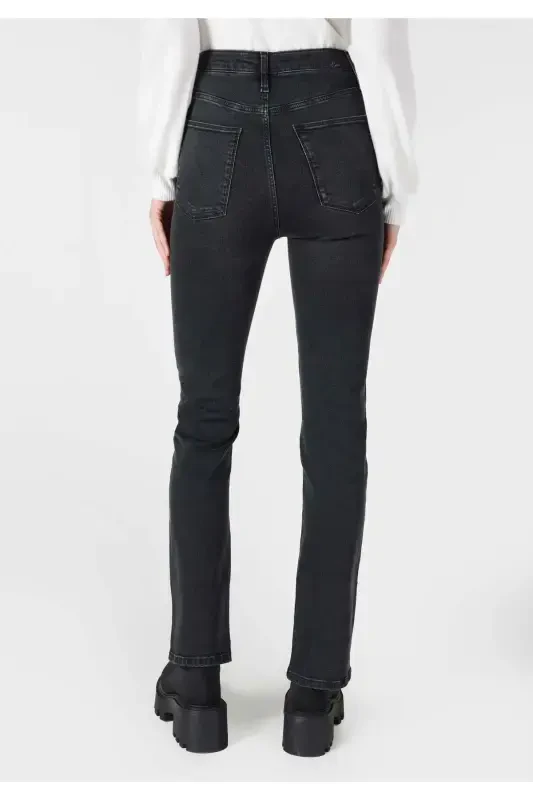 Flare Fit Yüksek Bel Ispanyol Paça Kadın Siyah Jean Pantolon - 2