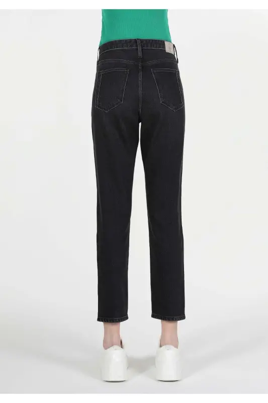 Slim Fit Orta Bel Daralan Paça Kadın Siyah Jean Pantolon - BLARY WASH - 2