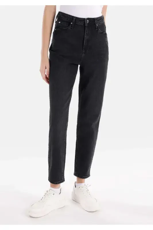 891 Maya Slim Fit Straight Leg Denim Women's Pants - 4