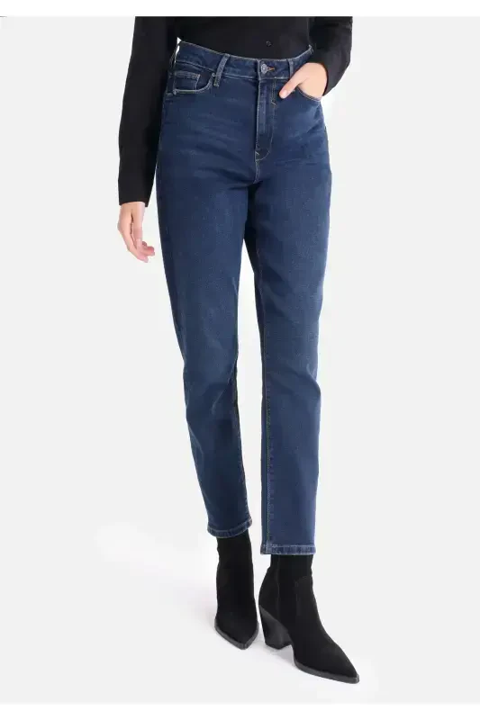 Mom Fit Yüksek Bel Daralan Paça Kadın İndigo Jean Pantolon - 4