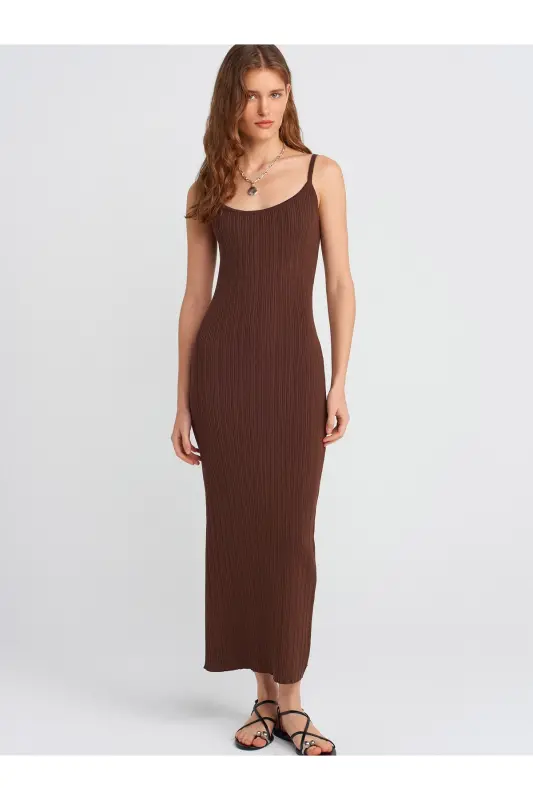 90139 Askılı Triko Elbise-Kahve-Kahve - DILVIN