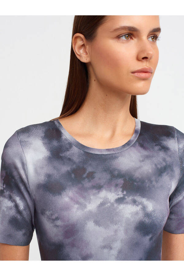 90186 Bicycle Neck Short Sleeve Printed Knit Dress-Smoke - 4