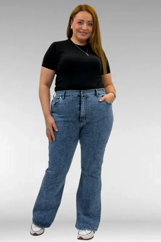 9110-11 Büyük Beden İspanyol Paça Kot Pantolon - Mavi - BÜYÜKBEDENIZ