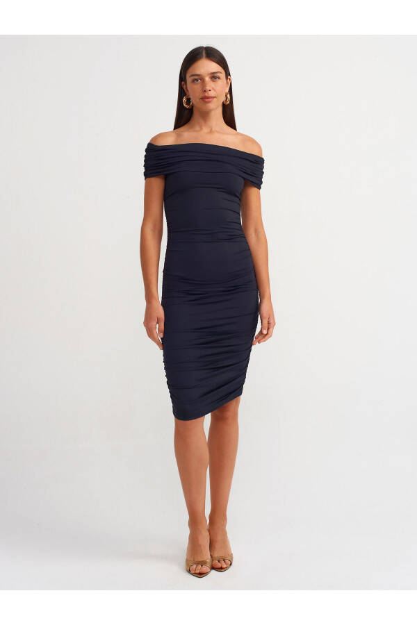 91153 Yelka ochiq burmalar bilan ko'ylak - Qora - 7