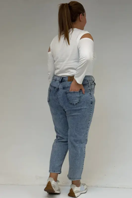 9125-6 Plus Size Boyfriend Jeans - Ice Blue - 3
