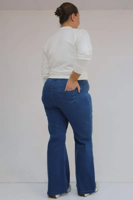 9137-18 Plus Size Elastic Waist Flare Leg Denim Pants - Blue - 3