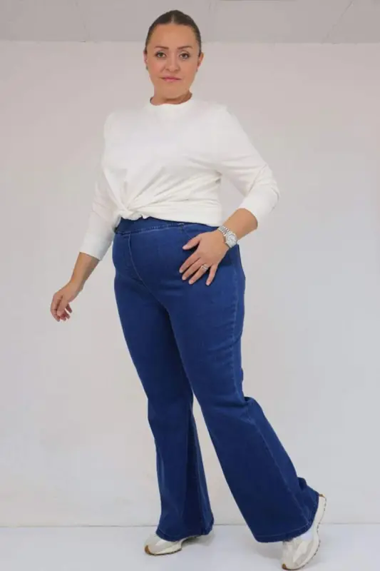 9137-19 Plus Size Elastic Waist Flared Jeans - Blue - 2