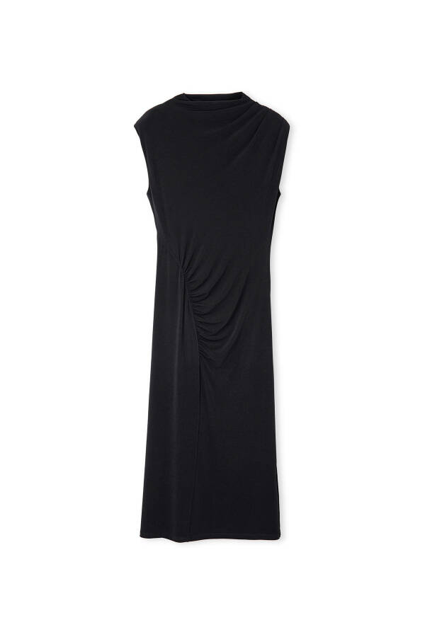 A high-necked, draped dress. - 9