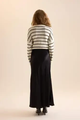 A-Line Regular Waist Satin Maxi Skirt-Black - 5